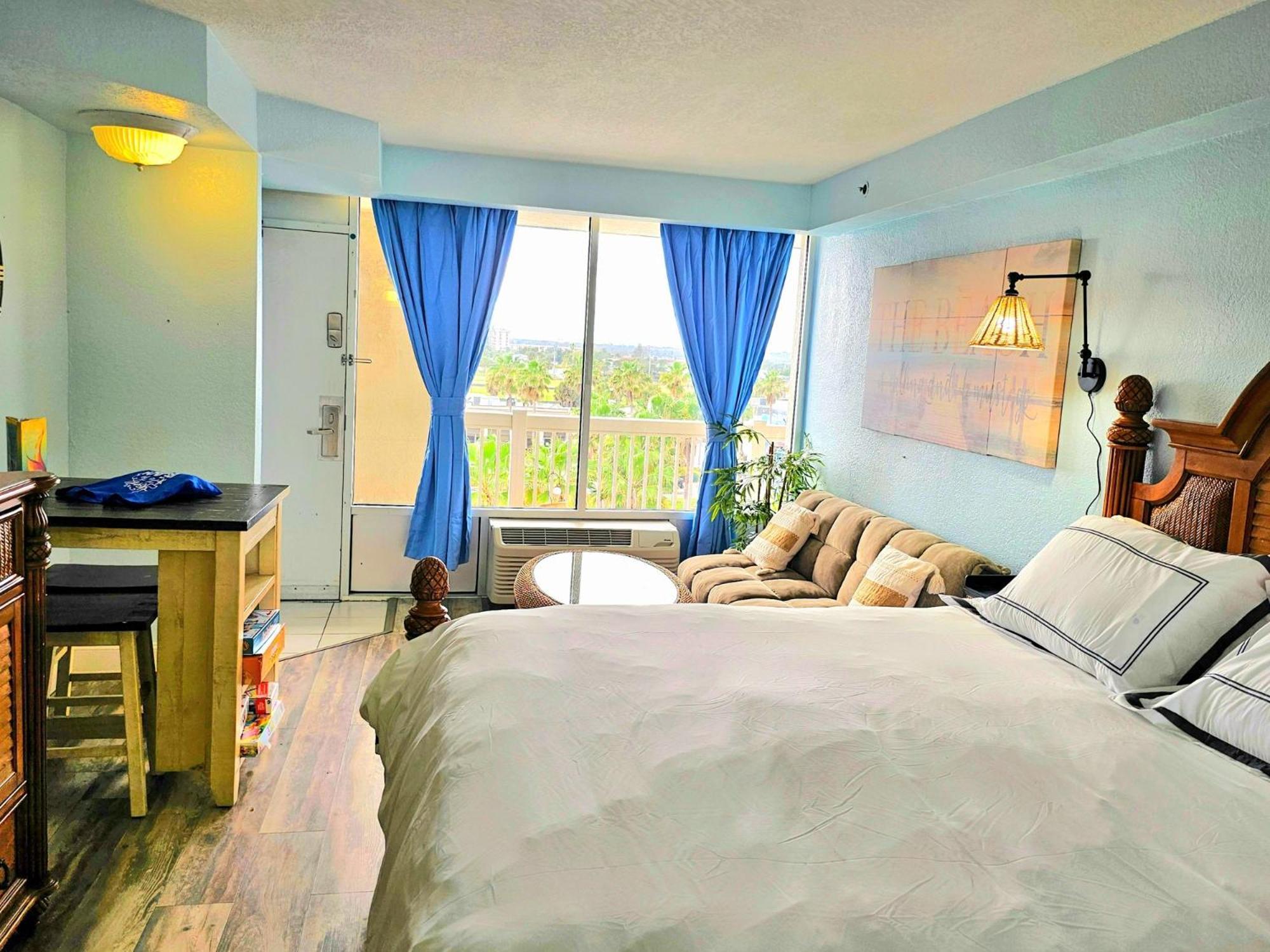 Stay On The Beach! Wonderful Location! Daytona Beach Exterior photo